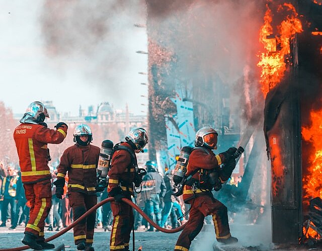 Comment appréhender le risque incendie dans une entreprise : le rôle du CSE